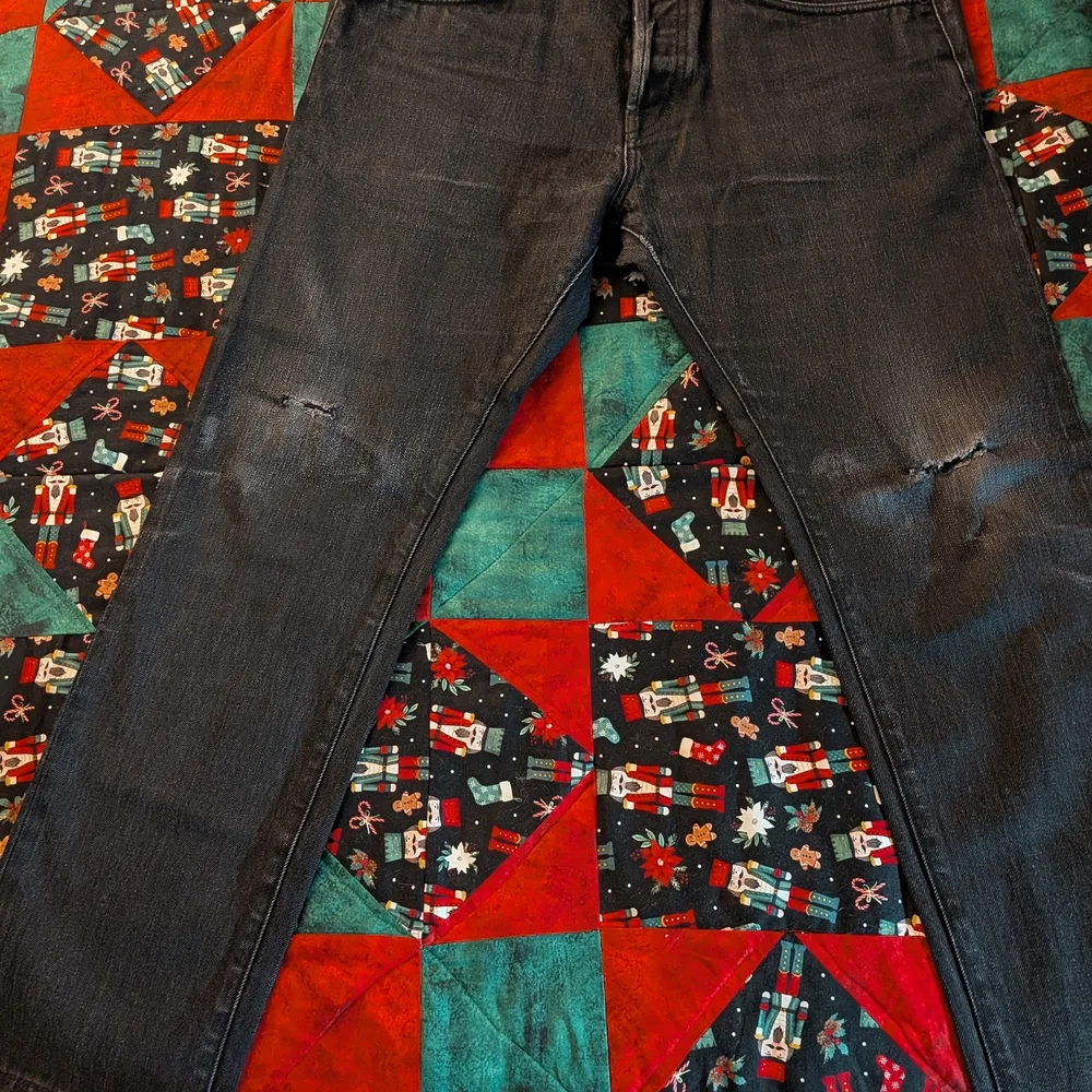 Tom Ford Distressed Men's Faded Black Jeans Straight Fit 33x30 - Picture 3 of 11